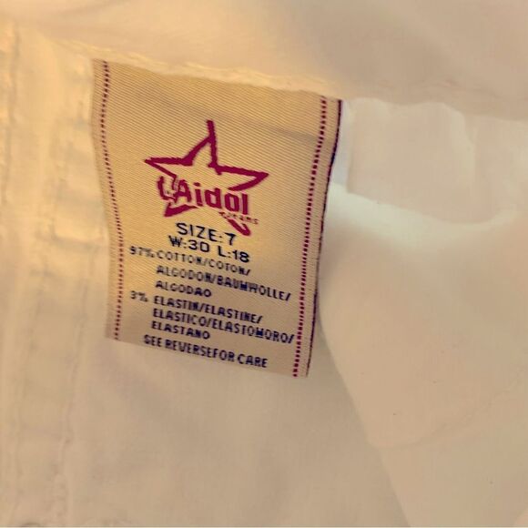 LA Idol White Capri Denim Jeans Low Rise Stretch Bedazzled Faux Jewels Sz 7 - Picture 7 of 7